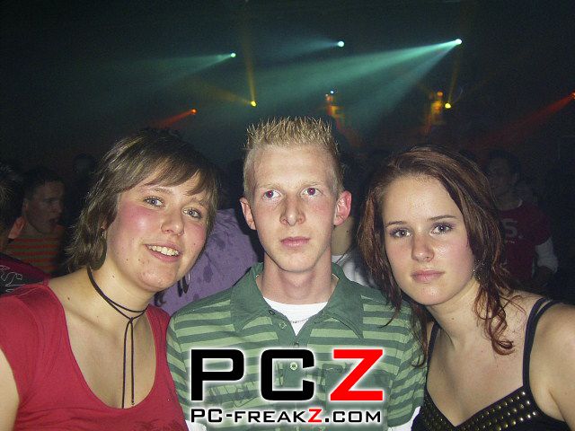 pc-freakzcom_ps082.137.jpg