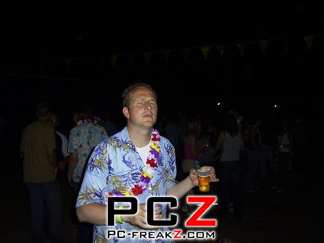 pc-freakzcom_ps084.090.jpg