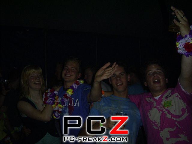 pc-freakzcom_ps084.076.jpg