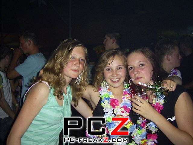 pc-freakzcom_ps084.083.jpg