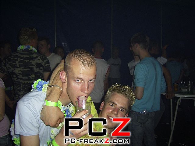 pc-freakzcom_ps084.072.jpg