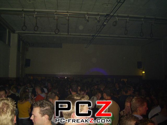 pc-freakzcom_ps077.207.jpg