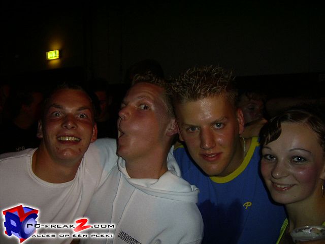 pc-freakzcom_ps049.076.jpg