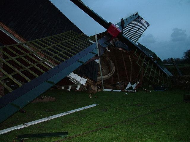 Molen de Zeldenrust te Geffen geveld.jpg